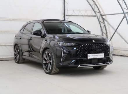 DS Automobiles - DS7 Crossback