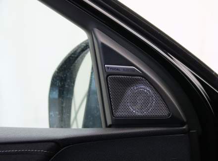 DS Automobiles - DS7 Crossback