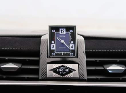 DS Automobiles - DS7 Crossback