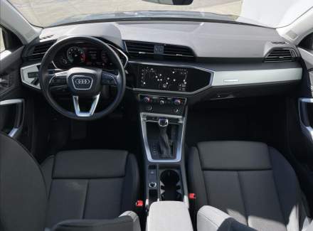 Audi - Q3