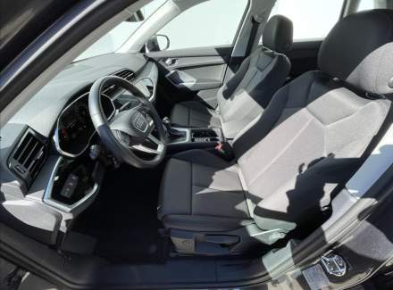 Audi - Q3