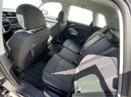 Audi - Q3