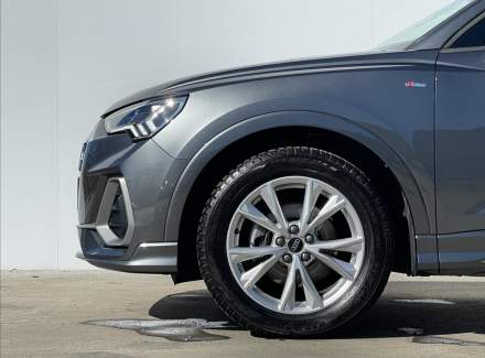 Audi - Q3