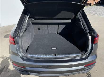 Audi - Q3