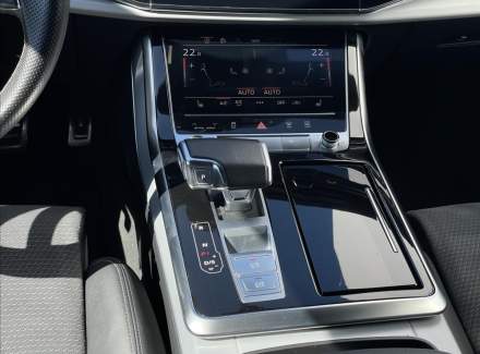 Audi - Q7