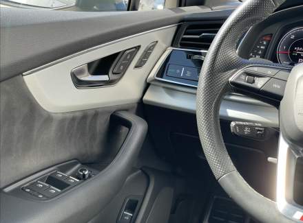 Audi - Q7