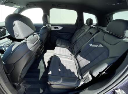 Audi - Q7