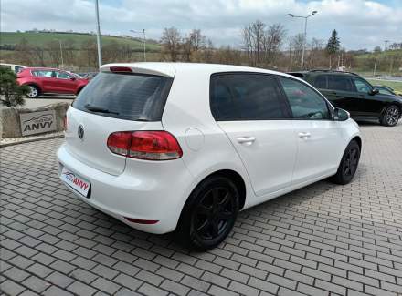 Volkswagen - Golf