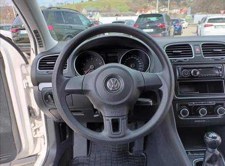 Volkswagen - Golf
