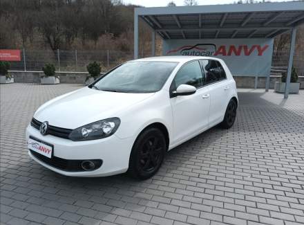Volkswagen - Golf