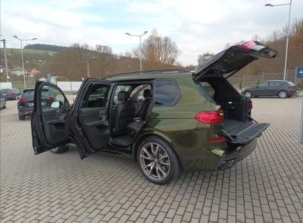 BMW - X7