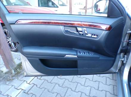 Mercedes-Benz - S-class