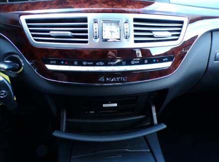 Mercedes-Benz - S-class