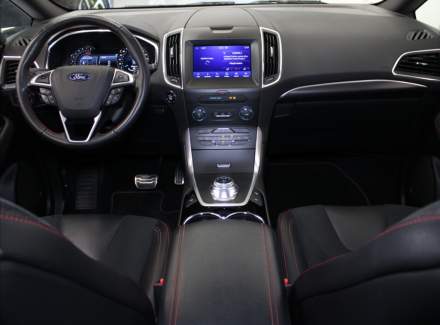 Ford - S-MAX
