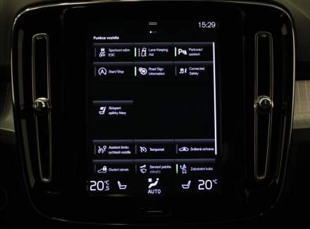Volvo - XC40