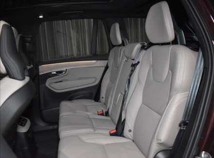 Volvo - XC90