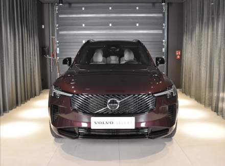 Volvo - XC90