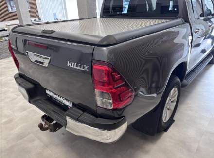 Toyota - Hilux