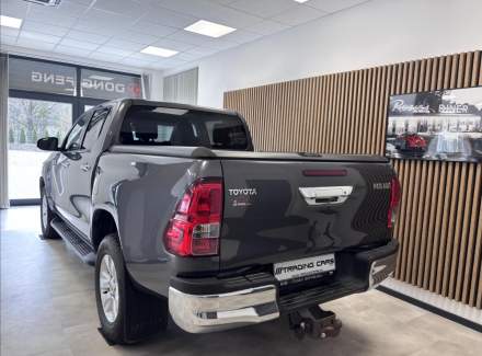 Toyota - Hilux