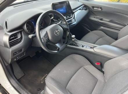 Toyota - C-HR