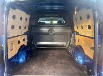 Mercedes-Benz - Vito