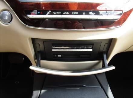 Mercedes-Benz - S-class