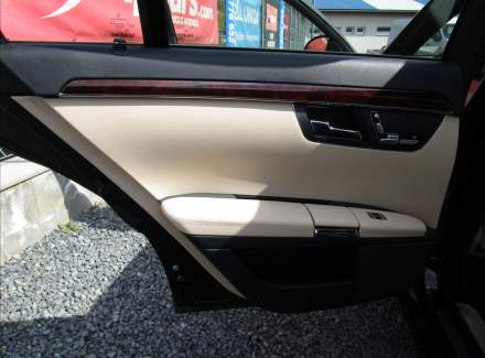 Mercedes-Benz - S-class