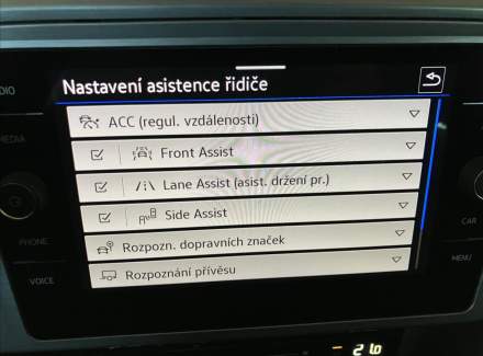 Volkswagen - Passat