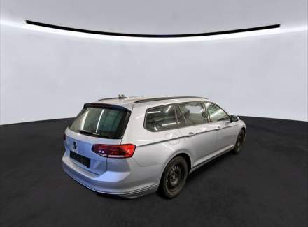 Volkswagen - Passat