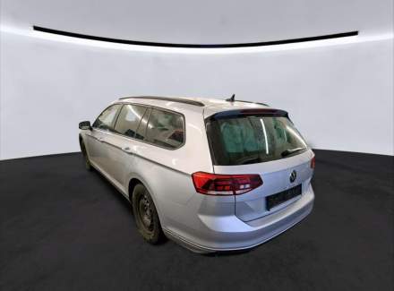 Volkswagen - Passat