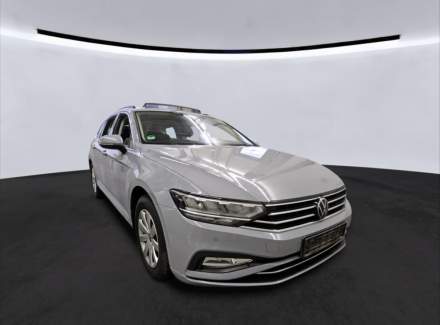 Volkswagen - Passat