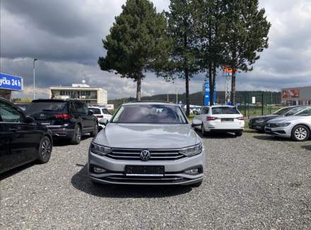Volkswagen - Passat