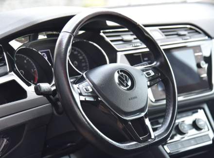 Volkswagen - Touran