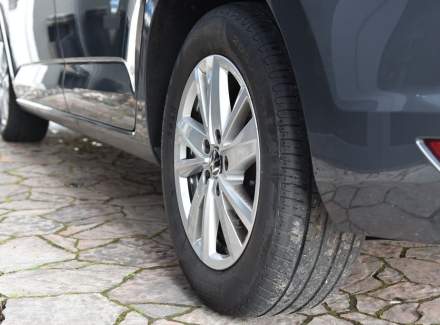 Volkswagen - Touran