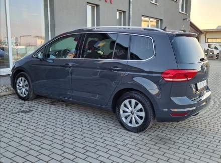 Volkswagen - Touran