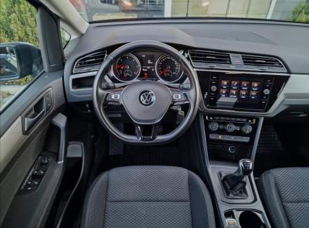 Volkswagen - Touran
