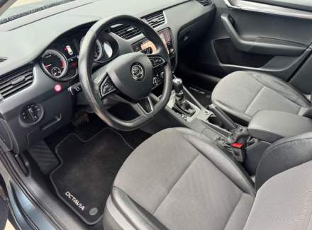 Škoda - Octavia