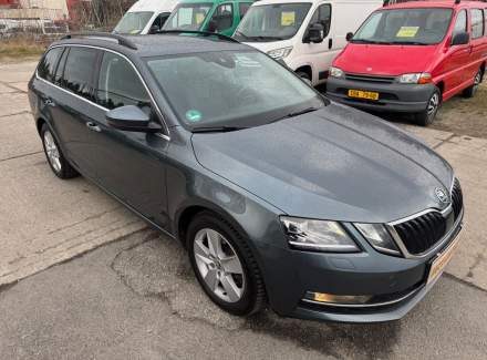 Škoda - Octavia