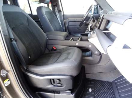 Land Rover - Defender