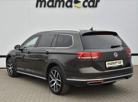 Volkswagen - Passat