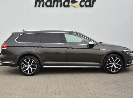 Volkswagen - Passat