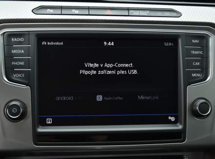 Volkswagen - Passat