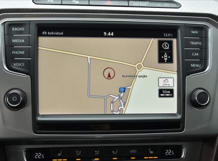Volkswagen - Passat