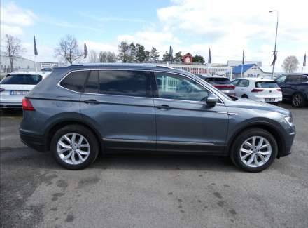 Volkswagen - Tiguan