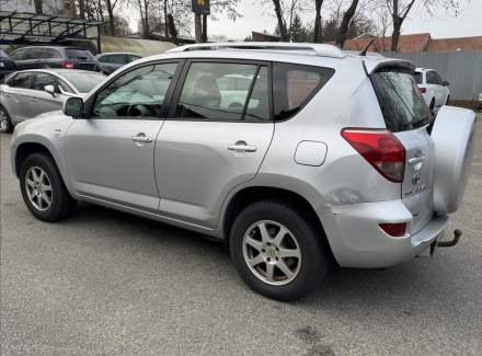 Toyota - RAV 4