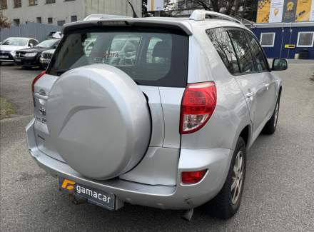 Toyota - RAV 4