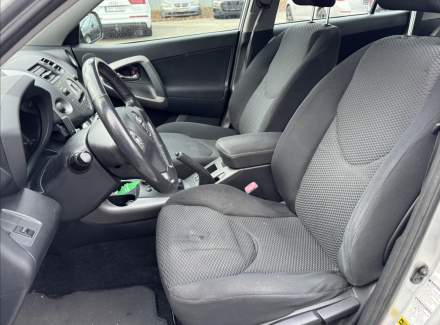 Toyota - RAV 4