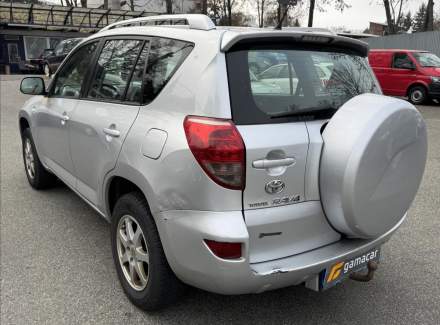 Toyota - RAV 4