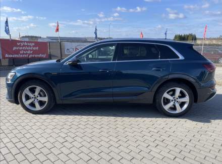 Audi - E-tron