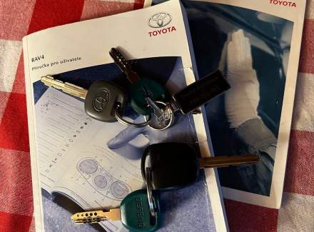 Toyota - RAV 4